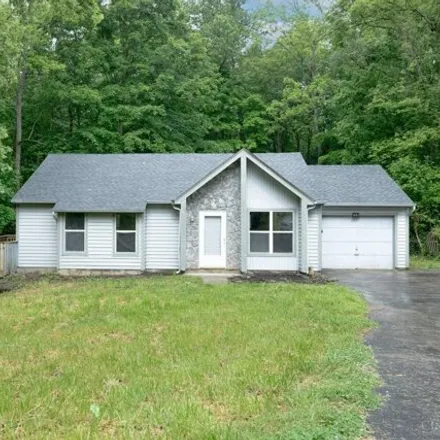 Buy this 3 bed house on 1899 Rolling Hills Drive in Monroe Township, OH 45157