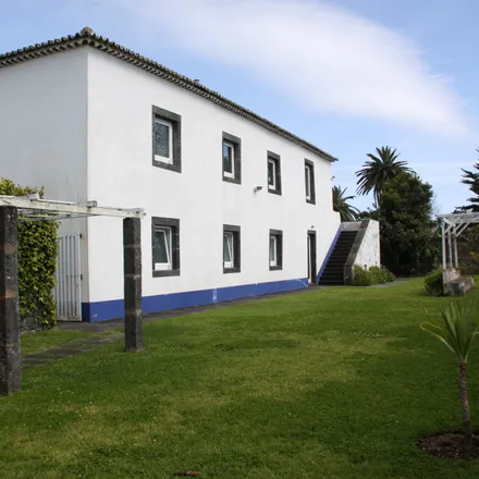 Rent this 2 bed apartment on Avenida Antero de Quental in 9500-233 Ponta Delgada, Azores
