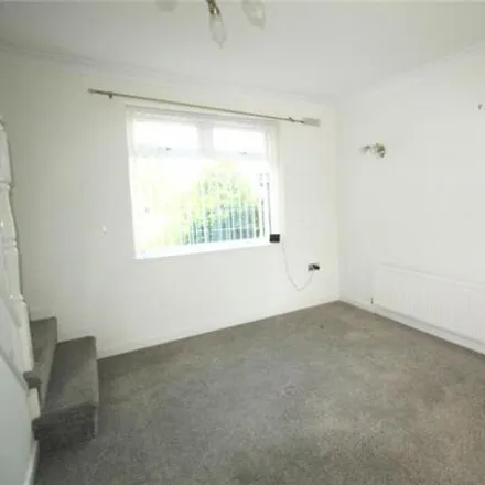 Image 3 - Norwood Close, Shaw, OL2 7QZ, United Kingdom - House for sale