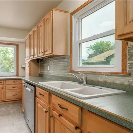 Image 4 - 1339 5th St E, Saint Paul, Minnesota, 55106 - House for sale