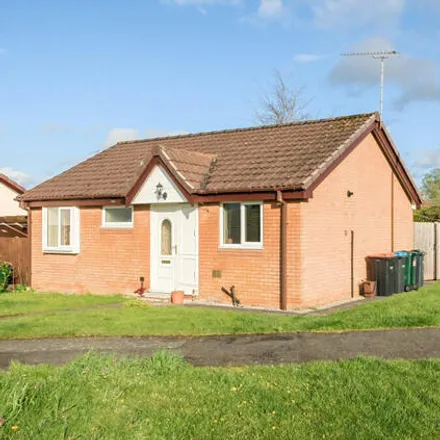 Buy this 2 bed house on Barley Croft in Huntington, CH3 5SP