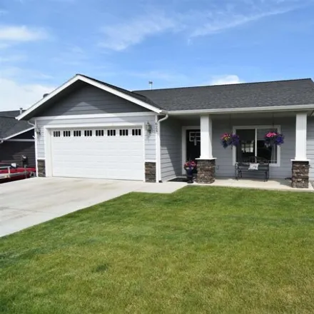 Buy this 3 bed house on 699 27th Street in Lewiston, ID 83501