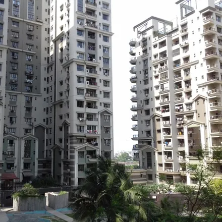 Rent this 4 bed apartment on Paymental Garden Lane in Tangra North, Kolkata - 700105