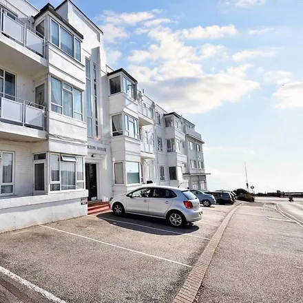 Rent this 1 bed apartment on Chichester Drive East in Brighton, BN2 8LD