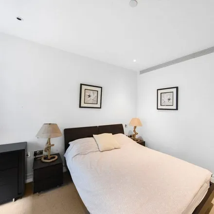 Image 7 - Riverlight Two, William Henry Walk, London, SW11 8AW, United Kingdom - Apartment for rent