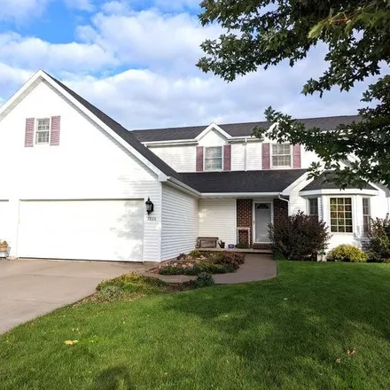 Buy this 3 bed house on Ridgeview Court in Sherwood, Calumet County