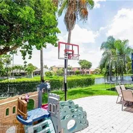 Image 4 - 5279 Northwest 117th Avenue, Coral Springs, FL 33076, USA - House for sale