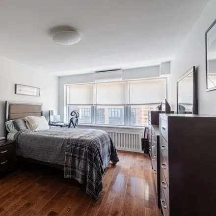 Image 9 - 155 East 38th Street, New York, NY 10016, USA - Condo for sale