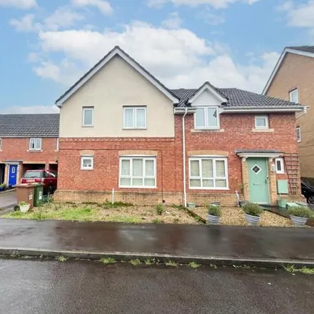 Image 1 - Small Meadow Court, Caerphilly, CF83 3TF, United Kingdom - Duplex for sale