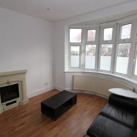Rent this 3 bed apartment on Salehurst Road in London, SE4 1AA