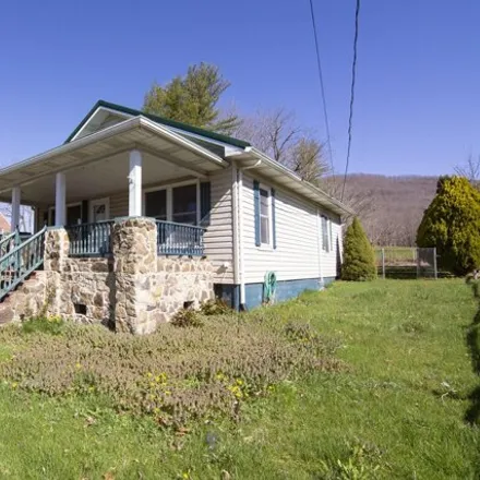 Buy this 2 bed house on 309 Nicholas Street in Rupert, Greenbrier County