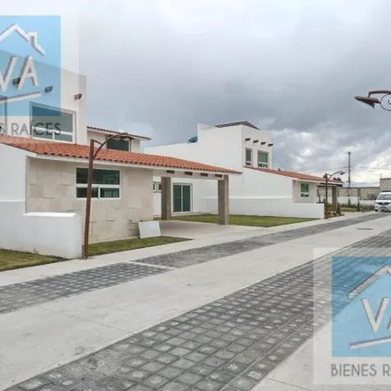 Buy this 4 bed house on Calle Laureles in San Salvador Tizatlalli, 52172