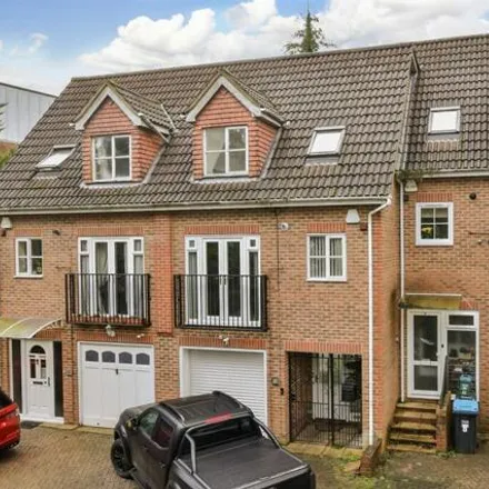 Buy this 3 bed townhouse on Succomb's Hill in Tandridge, CR3 0BG