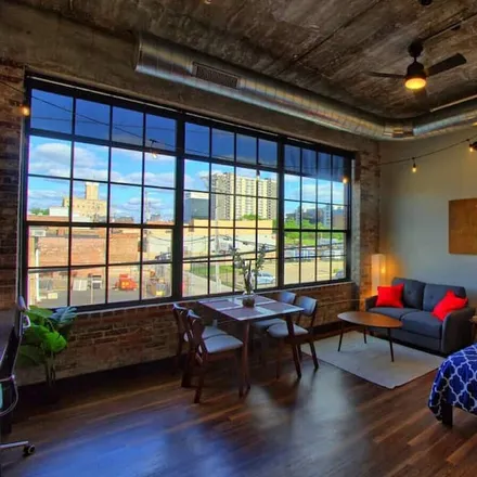 Rent this studio apartment on St. Louis