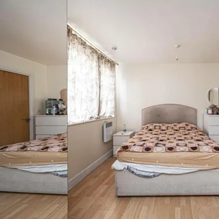 Buy this 2 bed apartment on 3 Meath Crescent in Hackney, E2 0QG