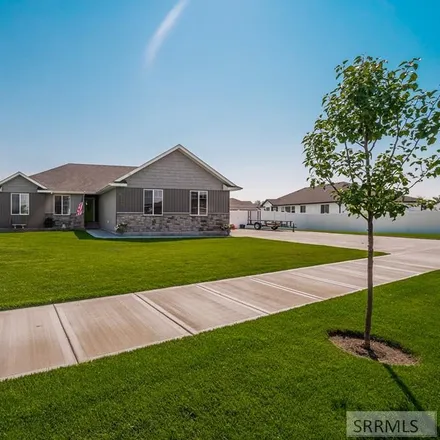 Image 2 - 461 Hollow Drive, Ammon, ID 83401, USA - House for sale