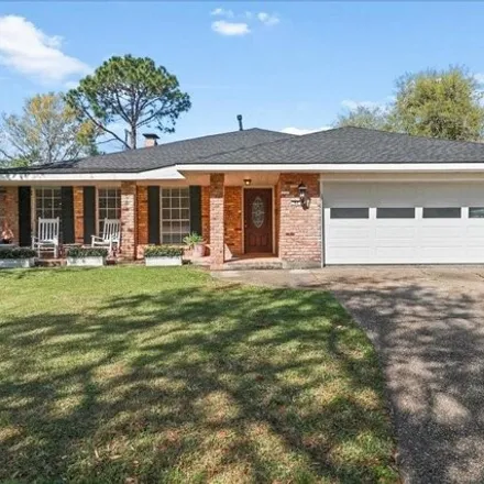 Buy this 4 bed house on 94 West Imperial Drive in Harahan, Jefferson Parish