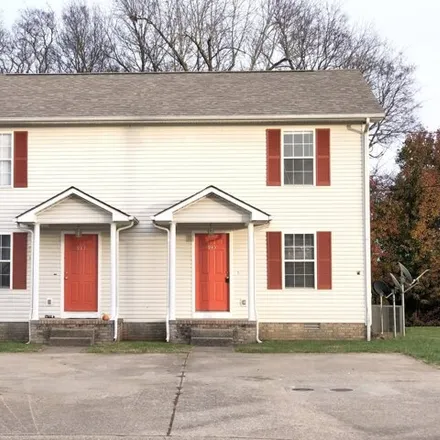Rent this 2 bed house on 999 L C Avenue in Hopkinsville, KY 42240