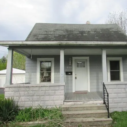 Buy this 2 bed house on 973 North Adams Street in Owosso, MI 48867