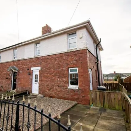 Buy this 3 bed duplex on Hall Avenue in Ushaw Moor, DH7 7LA