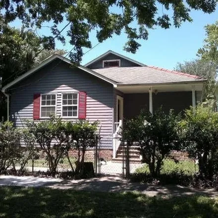 Rent this 4 bed house on 424 Fern St in New Orleans, Louisiana