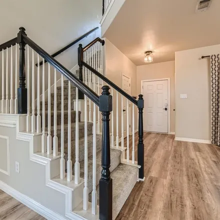 Image 4 - Turnberry Lane, Coppell, TX 75019, USA - Loft for sale