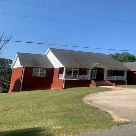 Buy this 5 bed house on James N Hovater Road in Russellville, AL 35654