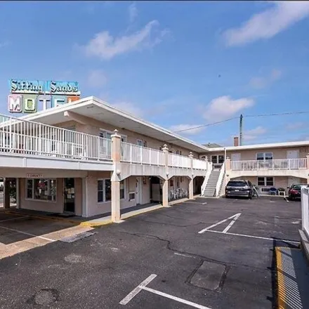 Buy this 1 bed condo on Shifting Sands Motel in East 9th Street, Ocean City