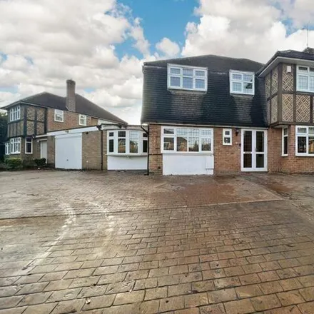 Buy this 4 bed house on Copse Close in Oadby, LE2 4FD