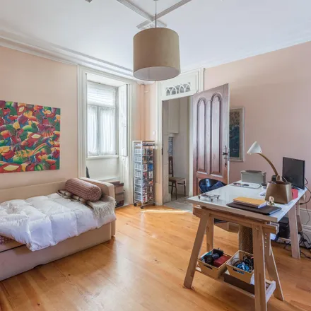 Rent this 2 bed room on Fontes de Equilíbrio in Rua Godinho de Faria, 4465-155 Matosinhos