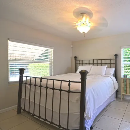 Image 6 - West Palm Beach, FL - House for rent