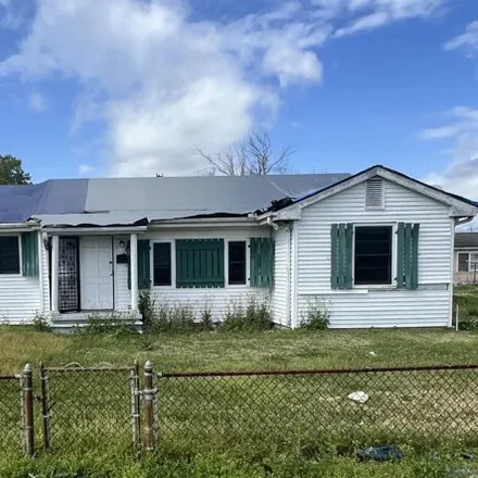 Buy this 3 bed house on 140 North Carol Street in Lockport Heights, Lafourche Parish