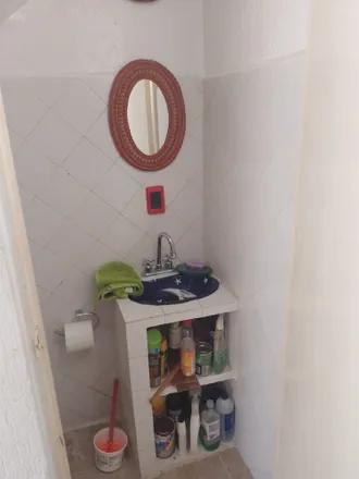 Buy this 3 bed house on Locales Comerciales in Calle Simón Bolívar, 39300 Acapulco