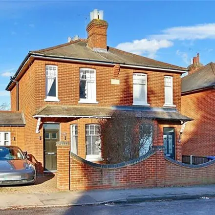 Image 1 - The Star, Wych Hill, Woking, GU22 0ES, United Kingdom - Duplex for sale