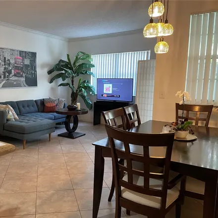 Buy this 1 bed townhouse on 3235 Northeast 184th Street in Aventura, FL 33160