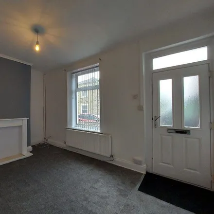 Rent this 2 bed townhouse on St Anne's Street in Padiham, BB12 7AY
