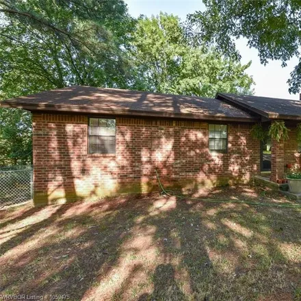 Image 2 - 103 Lafayette Street, Roland, Sequoyah County, OK 74954, USA - House for sale