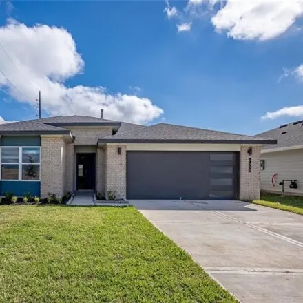 Rent this 5 bed house on Marina Heights Way in Fort Bend County, TX 77487