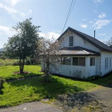 Buy this 5 bed house on 2143 Jackson Highway in Chehalis, WA 98532