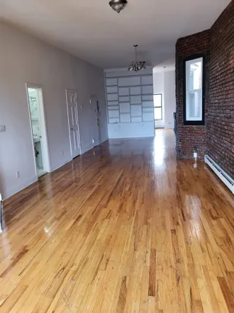 Image 2 - 508 Greene Avenue, New York, NY 11216, USA - Loft for rent