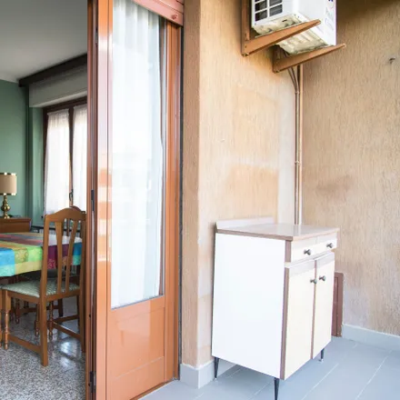 Image 3 - Decent 1-Bedroom Apartment close to Università Milano Bicocca  Milan 20162 - Apartment for rent
