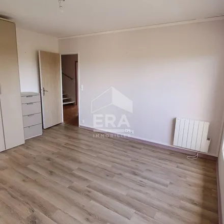 Rent this 4 bed apartment on 15 Avenue Croix Guérin in 14000 Caen, France