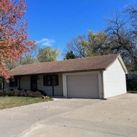 Buy this 2 bed house on 353 South Locust Street in Cameron, MO 64429