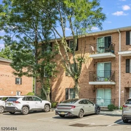 Image 2 - 46 John St Apt 3A, Bloomfield, New Jersey, 07003 - Condo for sale