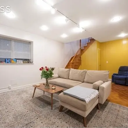 Rent this 2 bed condo on 324 East 112th Street in New York, NY 10029