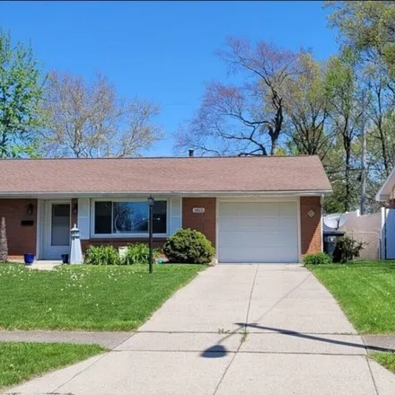 Buy this 2 bed house on 1860 Ann Way in Lima, OH 45805