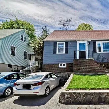 Rent this 3 bed house on 12 Mount Vernon Street in Boston, MA 02135