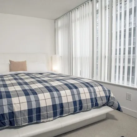 Rent this 2 bed apartment on Toronto in ON M5V 4B2, Canada