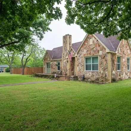 Image 5 - 329 West Elm Street, Granger, Williamson County, TX 76530, USA - House for sale