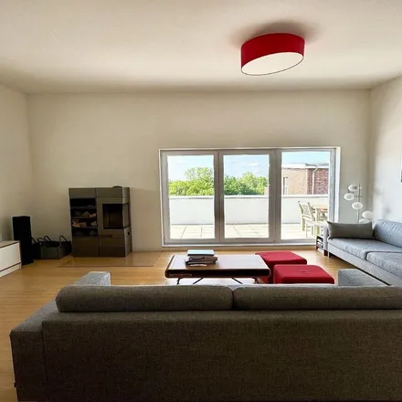 Rent this 4 bed apartment on Steinstraße 23b in 21502 Geesthacht, Germany